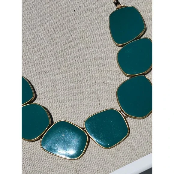 Lia Sophia Amazonia Gold Tone Green Enamel Statement Bib Necklace 22-25" - Picture 10 of 10